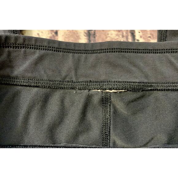 Women’s Under Armour Black Long Leggings No Size Tag GUC - Picture 7 of 7